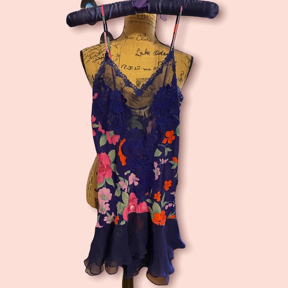 Victoria's Secret Other - Vintage Victoria secret floral slip